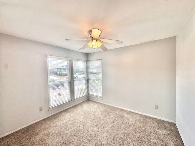 Building Photo - Beautiful 3bd/2ba HOUSE in Clairemont Mesa! 2-car Garage, AC, laundry, patio, VIEWS!