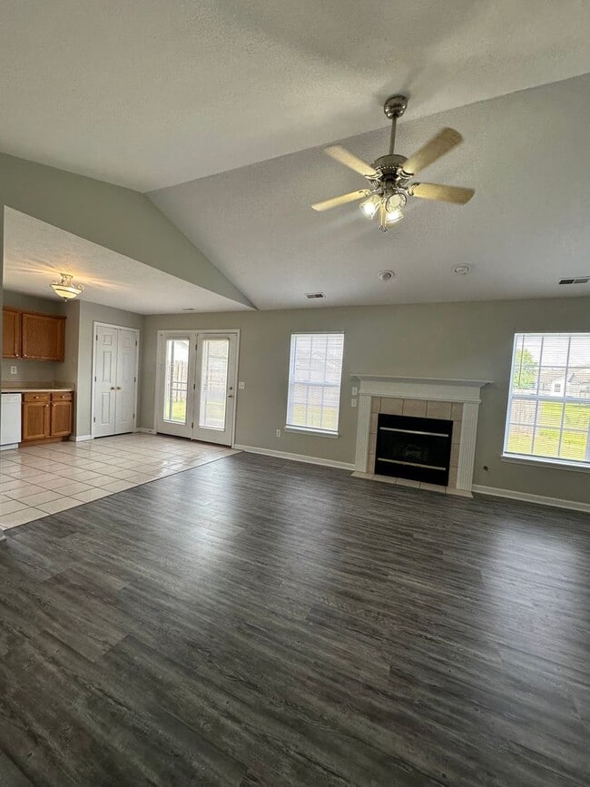 Building Photo - 3 Bedroom House in West Lafayette