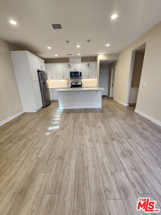 Building Photo - 28729 Jardineras Dr