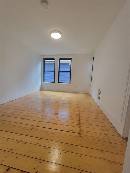 Building Photo - 51 Mount Pleasant St