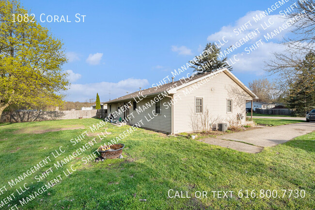 Building Photo - 1082 Coral St