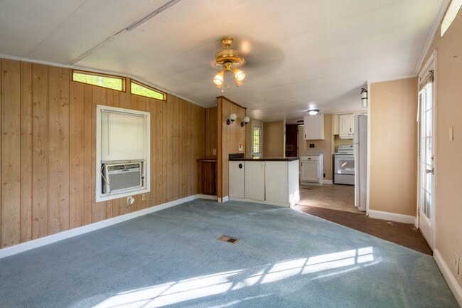 Building Photo - 4301 Budds Creek Rd