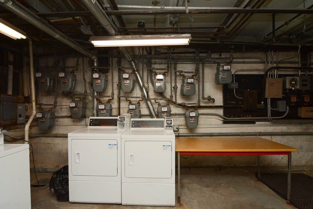 Building Photo - 366 Park Ave