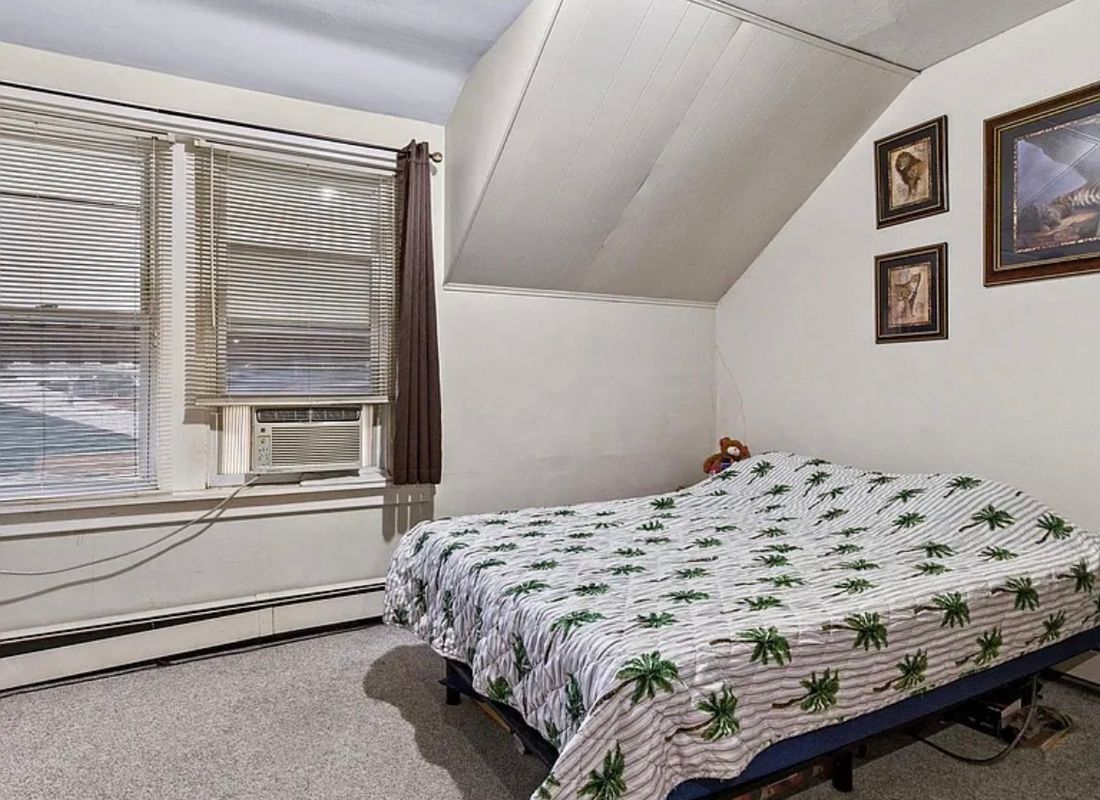 Building Photo - 408 S Lincoln Ave