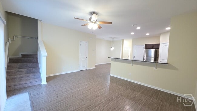 Building Photo - 30 Cantle Dr