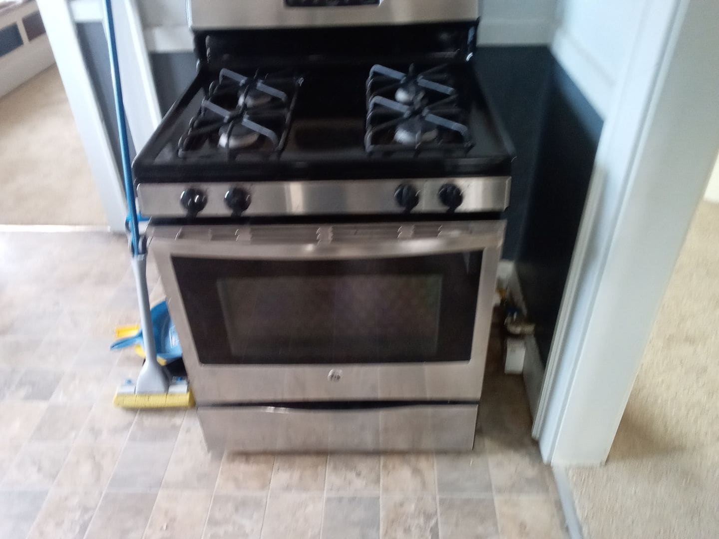 Building Photo - 10012 Edgepark Dr