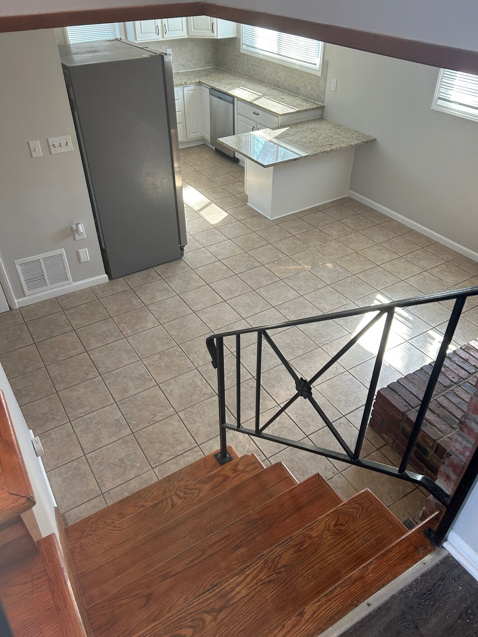 Building Photo - 18805 E Arrowhead Dr