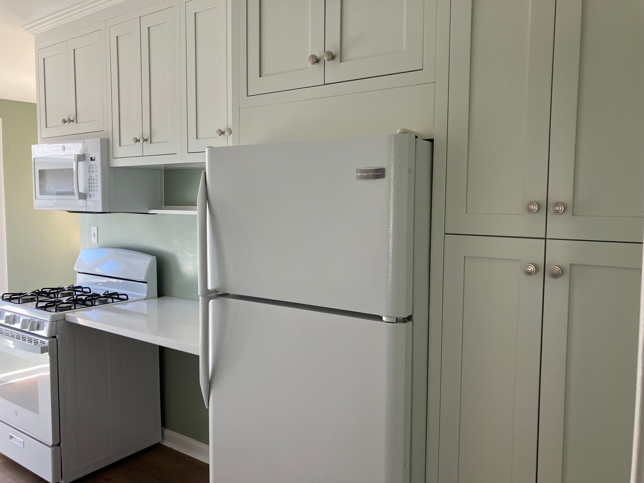 Building Photo - 834 12th St