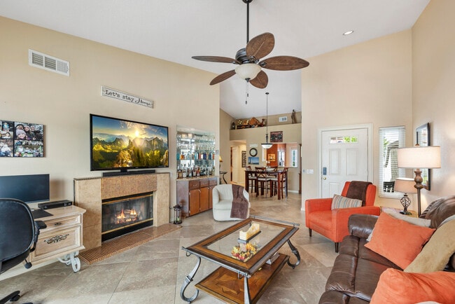 Building Photo - 182 Desert Falls Cir