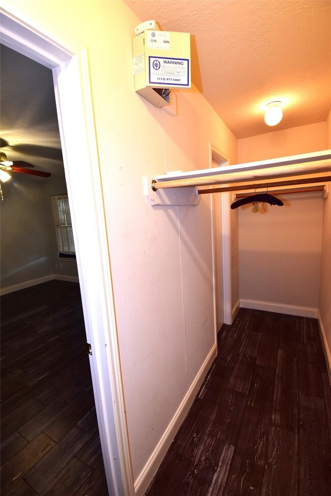 Building Photo - 21022 Creek Edge Ct