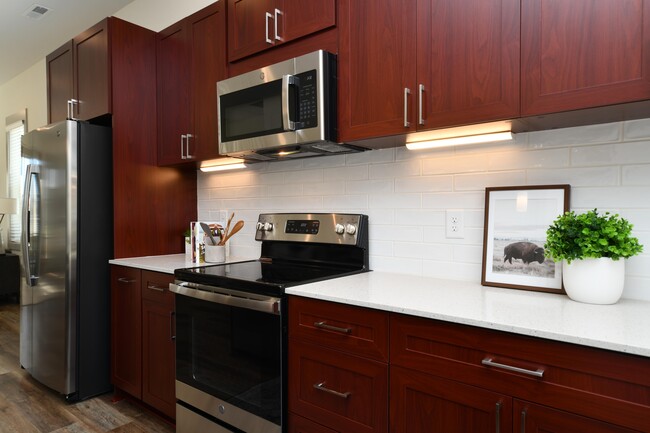 Kitchen + Stainless Appliances - Fitzroy at Lebanon Townhomes