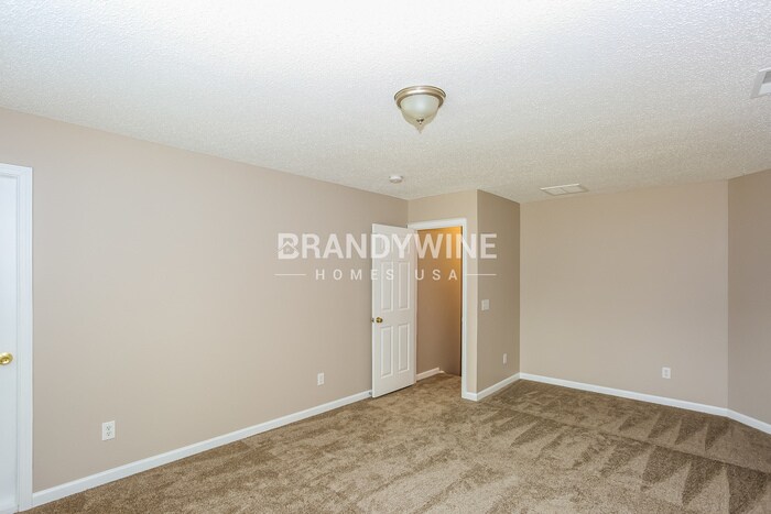 Building Photo - 3001 Secret Garden Ct