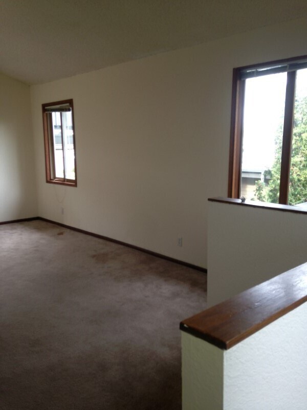 Building Photo - 1127 N 85th St