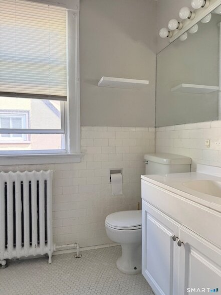 Building Photo - 804 Edgewood Ave