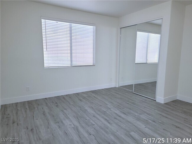 Building Photo - 2379 Brockton Way