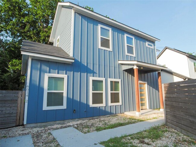 Building Photo - 6014 Fairway St