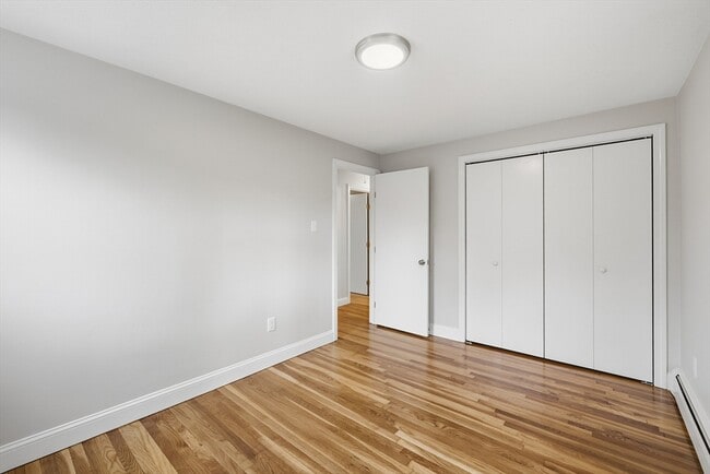 Building Photo - 4 Sandberg Rd