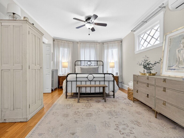 Building Photo - 159 South St