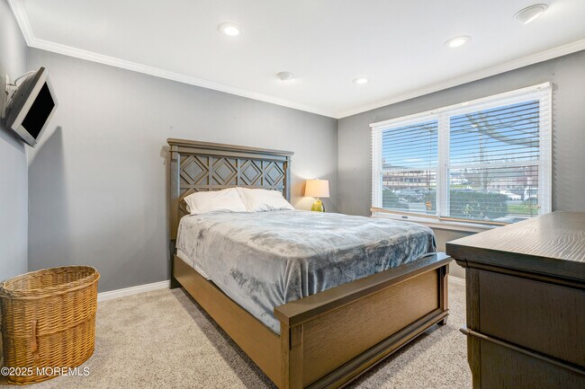 Building Photo - 85 E Water St