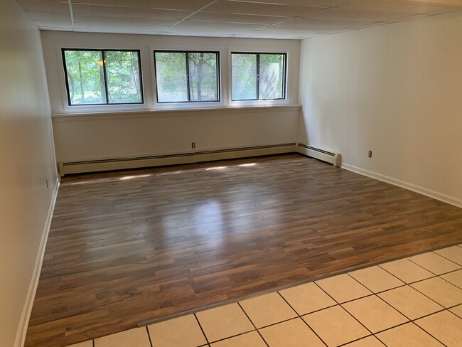 Building Photo - 8163 Ralston Ct