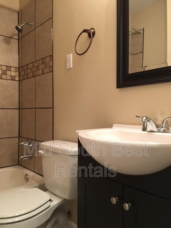 Building Photo - 3644 Tessland Rd