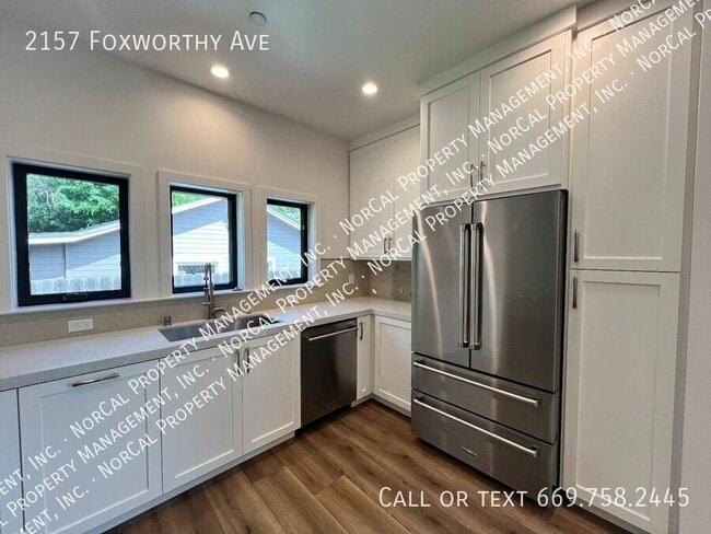 Building Photo - 2157 Foxworthy Ave