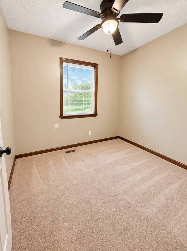 Building Photo - 45759 Church Dr