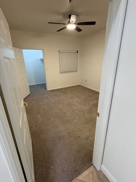 Building Photo - 24909 Madison Ave