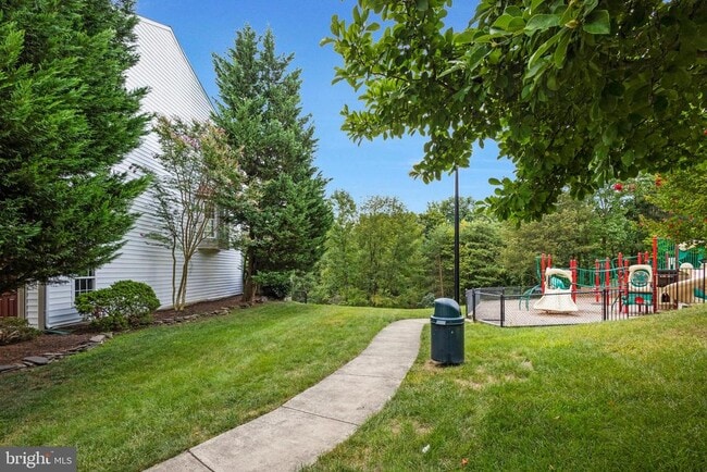 Building Photo - 5270 Kestrel Crossing Dr