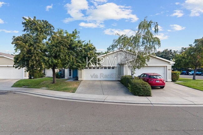 Building Photo - 1544 Emily Ct