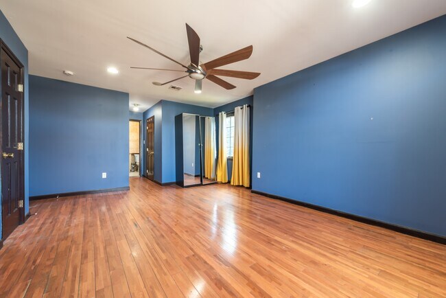 Building Photo - 53 Edward Ave