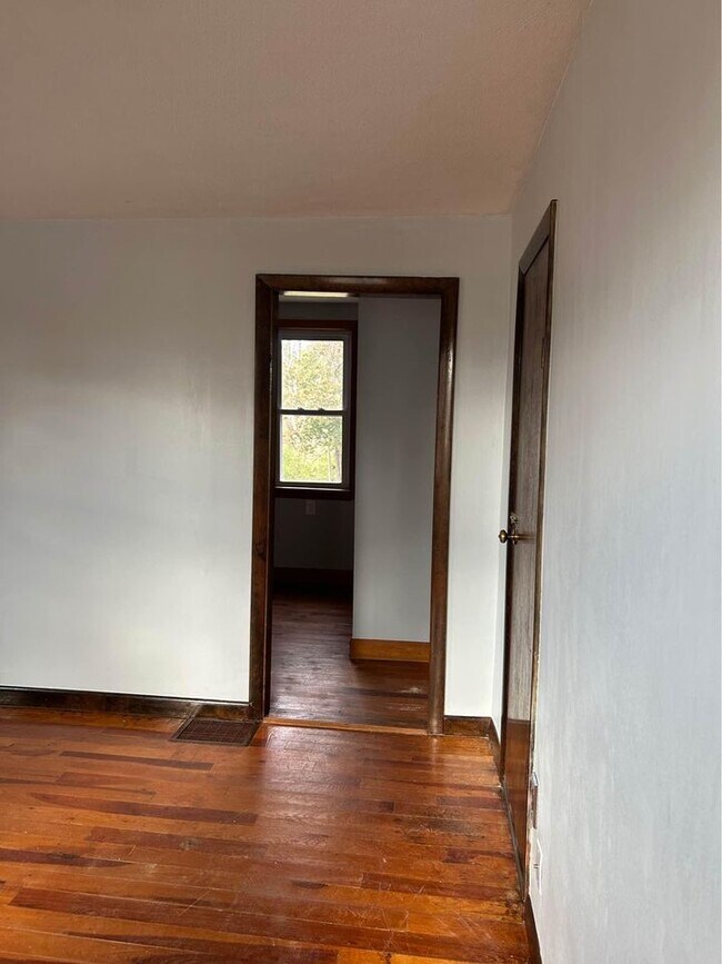 Building Photo - 878 1st NH Turnpike