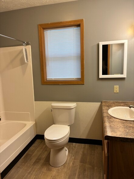 Bathroom - 1510 S 12th St