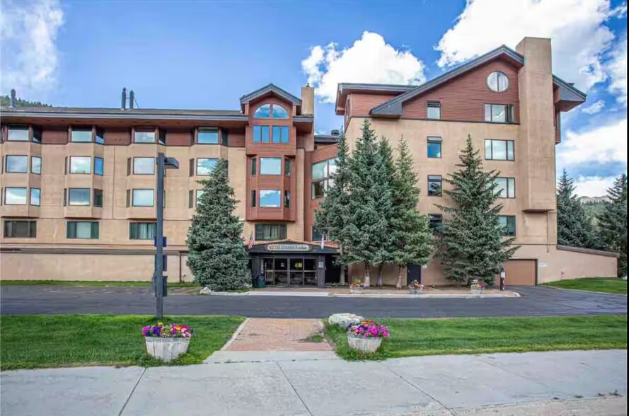 Exterior of Building - 45 Beeler Pl