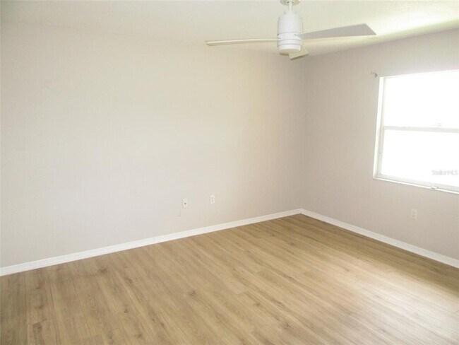 Building Photo - 24 Allworthy St