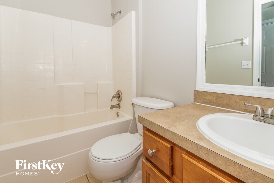 Building Photo - 4023 Leatherwood Dr