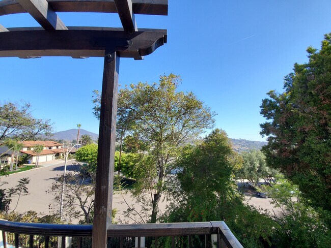Building Photo - 10021 Resmar Ct