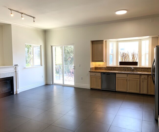 Building Photo - 3718 Glendon Ave