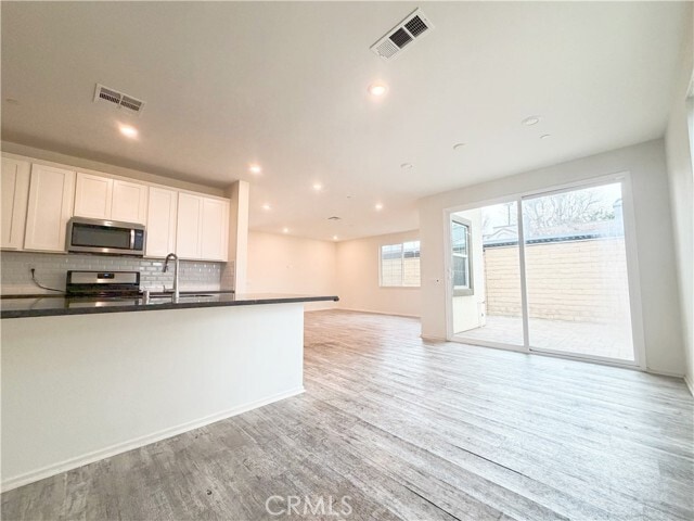 Building Photo - 5372 Malibu Way