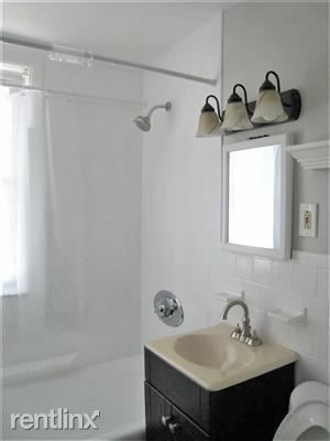 Building Photo - 3 br, 1 bath  - 254 Harvard St