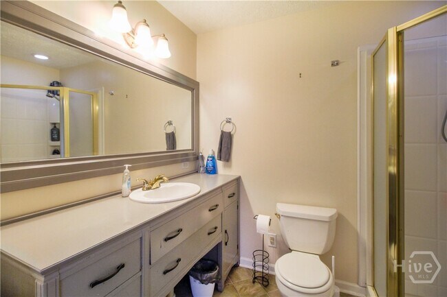 Building Photo - 34 Knollwood Cir