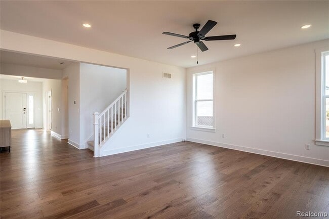 Building Photo - 5556 Hobart Ct