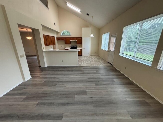 Building Photo - 10911 Grassmere Ct