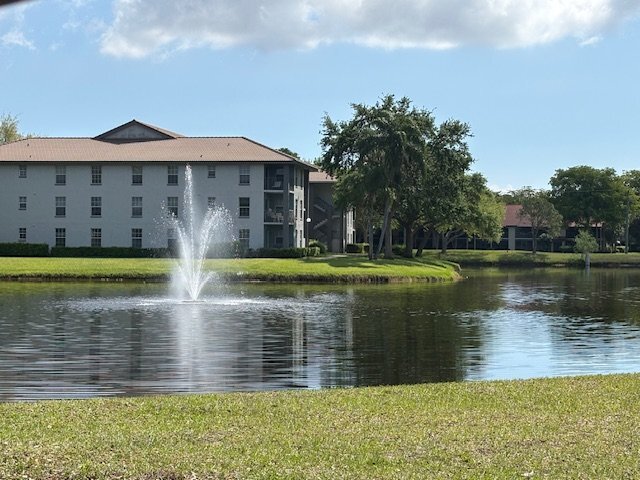 Building Photo - 5724 Boynton Crescent