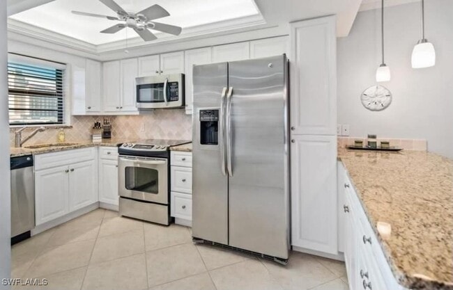 Primary Photo - 271 Southbay Dr