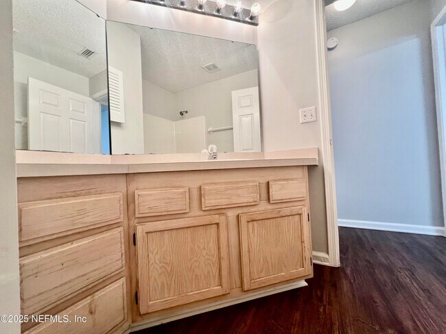 Building Photo - 2315 Companion Cir E