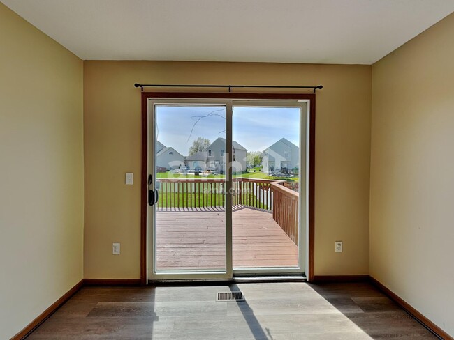 Building Photo - 7793 Waggoner Chase Blvd