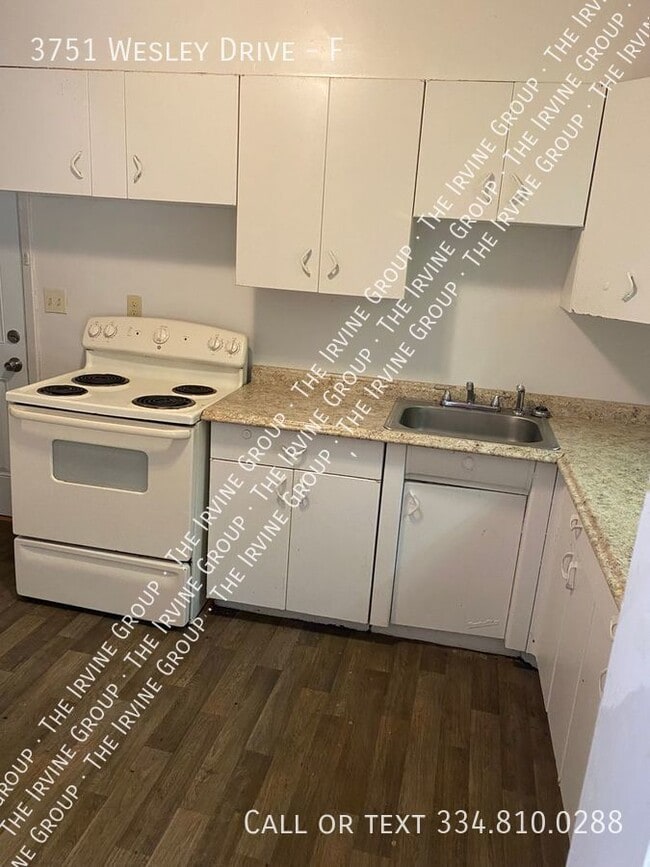 Building Photo - 3751 Wesley Dr