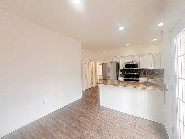 Building Photo - 206 Beauclair Dr