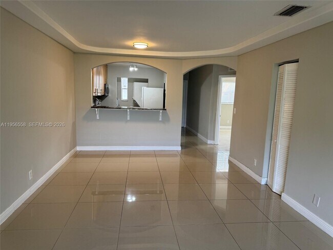 Building Photo - 8060 Fairview Dr